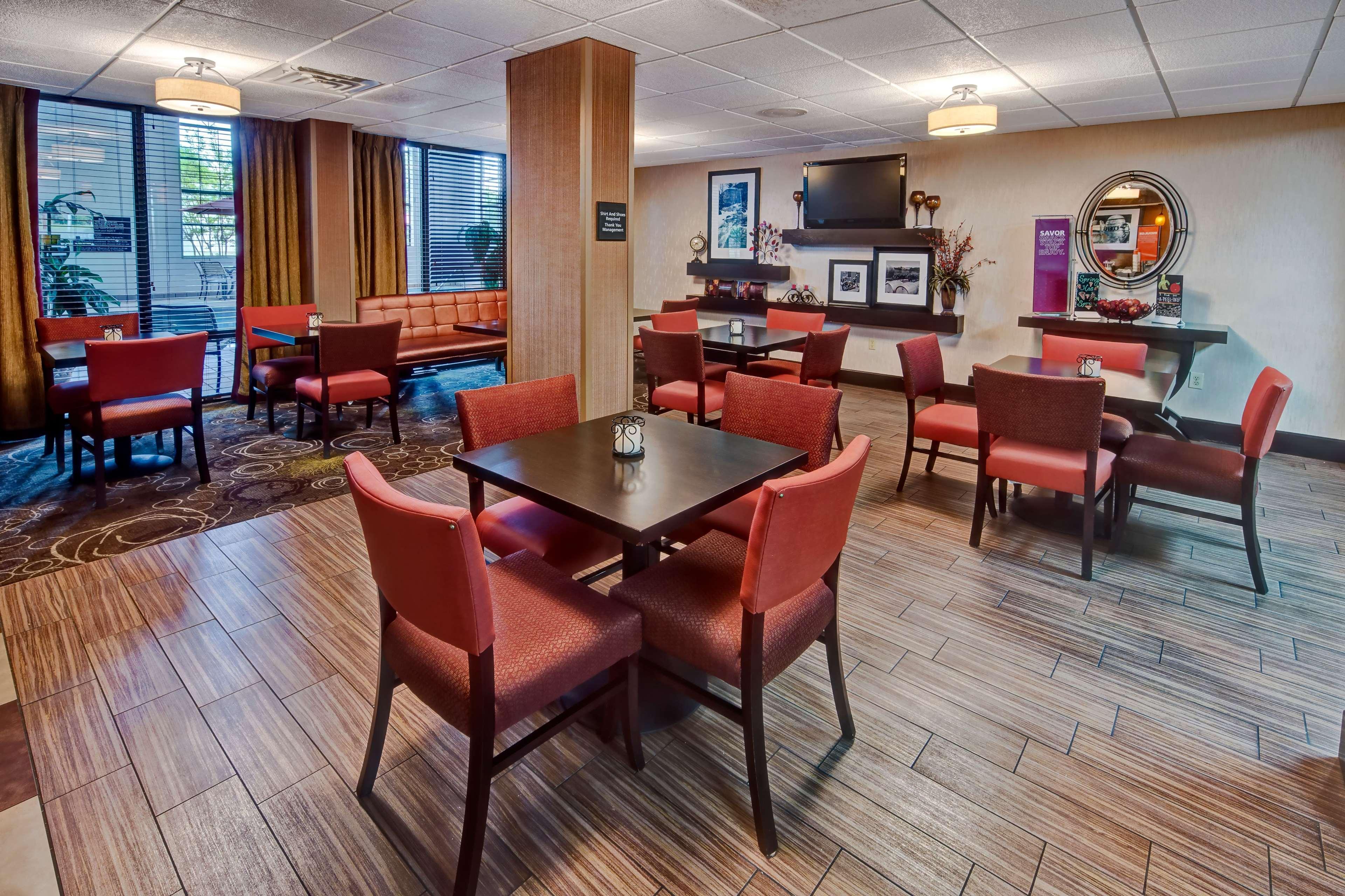 Hampton Inn By Hilton Clarksville Exterior foto